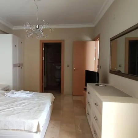 Apartment Gold *